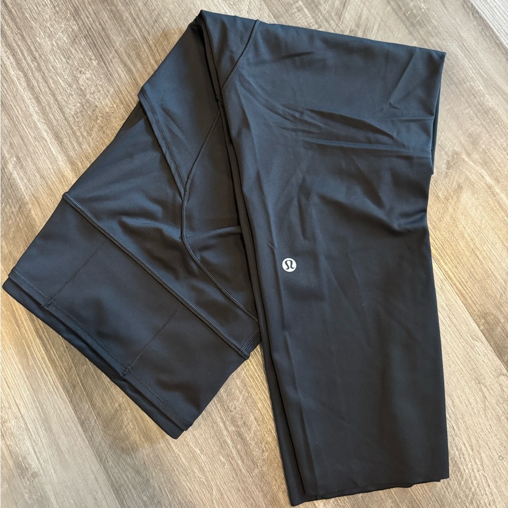 Lululemon Wunder Train High-Rise Crop 23’ with Pockets
